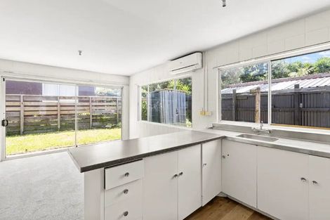 Photo of property in 2/124 Ngamotu Road, Spotswood, New Plymouth, 4310
