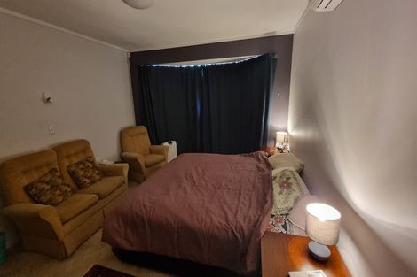 Photo of property in 2/346 Main Road, Tawa, Wellington, 5028