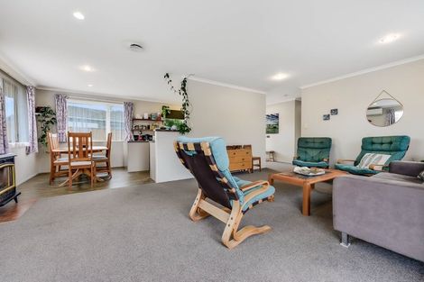 Photo of property in 28 Antrim Place, Nawton, Hamilton, 3200