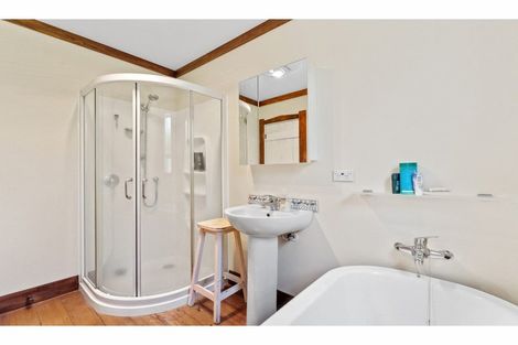 Photo of property in 56 Ngataringa Road, Devonport, Auckland, 0624