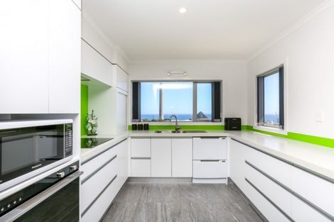 Photo of property in 20 Findlay Street, Moturoa, New Plymouth, 4310