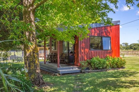 Photo of property in 501 Waihakeke Road, Taumata Island, Carterton, 5792