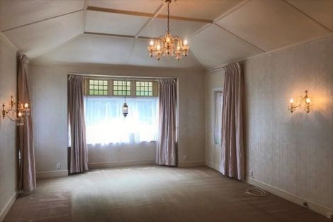 Photo of property in 43 St Leonards Road, Kelston, Auckland, 0602