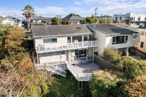 Photo of property in 1/87-89 Hinemoa Street, Birkenhead, Auckland, 0626