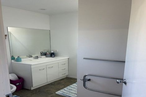 Photo of property in 19 Nash Place, Masterton, 5810