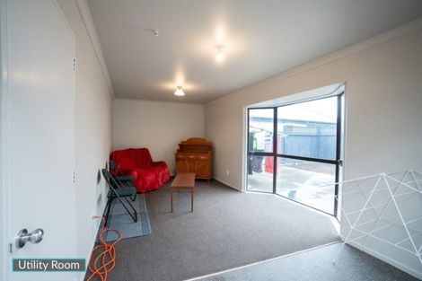 Photo of property in 16 Thames Street, Roslyn, Palmerston North, 4414