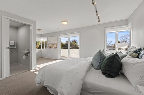 Photo of property in 294 Park Road, Hokowhitu, Palmerston North, 4410