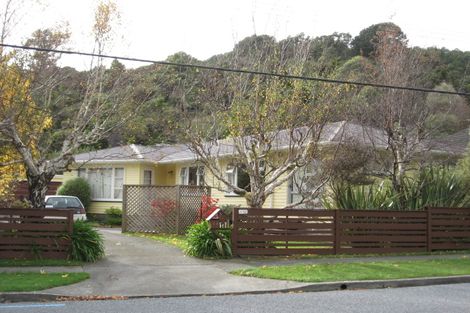 Photo of property in 29 Horoeka Street, Stokes Valley, Lower Hutt, 5019