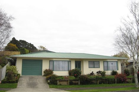 Photo of property in 4 Julian Place, Westown, New Plymouth, 4310