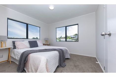 Photo of property in 6 Tellin Close, Massey, Auckland, 0614