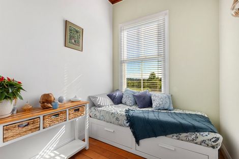 Photo of property in 73 Ranganui Road, Kaiwaka, 0573