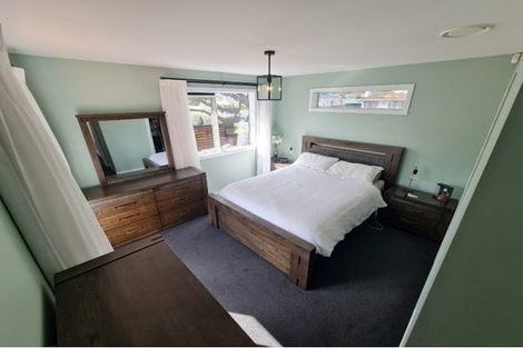 Photo of property in 21 Foster Street, Taita, Lower Hutt, 5011