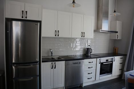 Photo of property in 15 Portland Crescent, Thorndon, Wellington, 6011