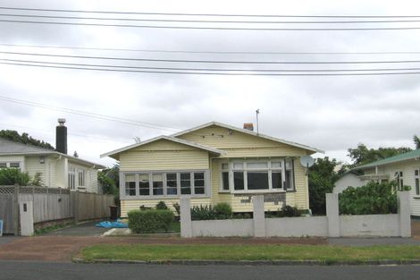 Photo of property in 48 Formby Avenue, Point Chevalier, Auckland, 1022