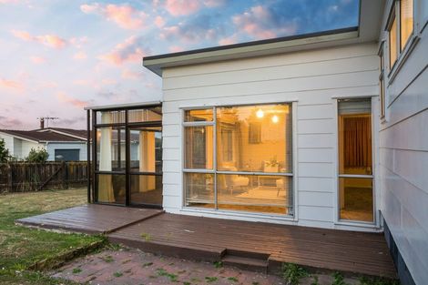 Photo of property in 34 Sombrero View, Ascot Park, Porirua, 5024