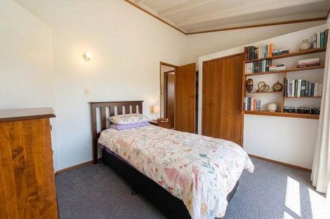 Photo of property in 43 Great North Road, Waipawa, 4210