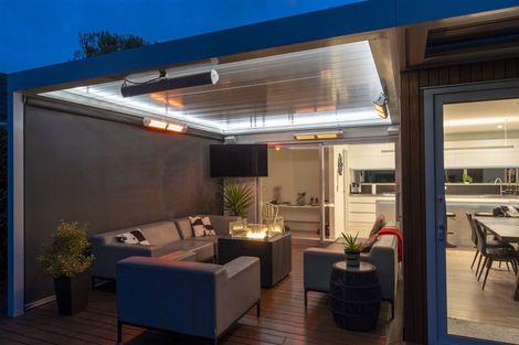 Photo of property in 2 Jacksons Road, Merivale, Christchurch, 8014