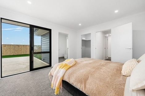 Photo of property in 59 Atlantic Drive, Fitzherbert, Palmerston North, 4410