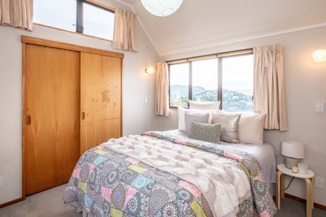 Photo of property in 3a Newport Terrace, Seatoun, Wellington, 6022