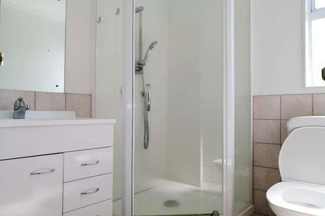 Photo of property in 1/31 Becroft Drive, Forrest Hill, Auckland, 0620