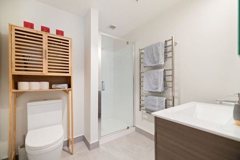 Photo of property in Toru Apartments, 413/10 Copper Beech Avenue, Frankton, Queenstown, 9300