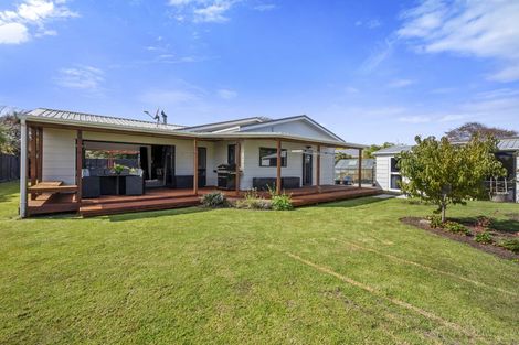 Photo of property in 79 Domett Street, Waitara, 4320