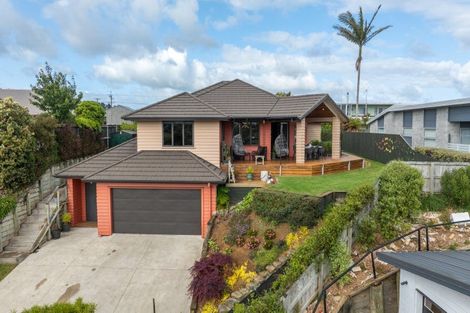 Photo of property in 10 Mahana Place, Raglan, 3225