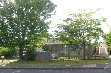 Photo of property in 2/7 Normanton Street, Glenfield, Auckland, 0629