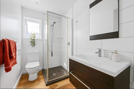 Photo of property in 19 Miro Street, Eastbourne, Lower Hutt, 5013