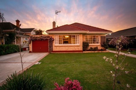 Photo of property in 18 Grosvenor Street, Cambridge, 3434