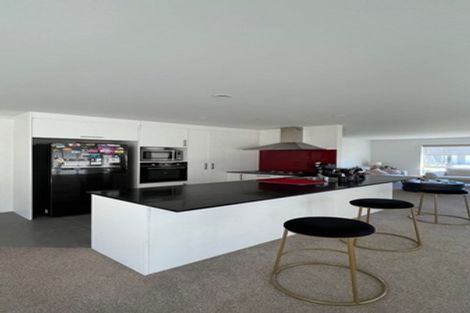 Photo of property in 10 Aeronautic Road, Takanini, 2112