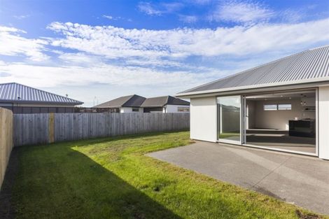 Photo of property in 6 Kingsbridge West, Burwood, Christchurch, 8083