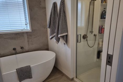 Photo of property in 4 Simcox Street, Otaki Beach, Otaki, 5512