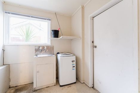 Photo of property in 477 Kaikorai Valley Road, Bradford, Dunedin, 9011