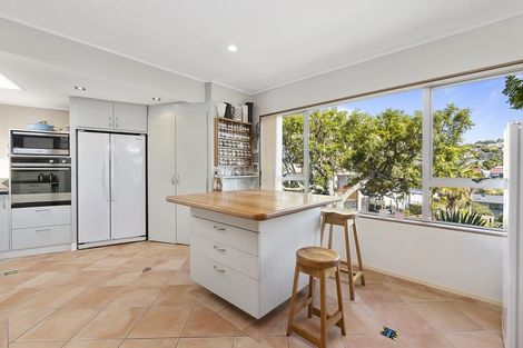 Photo of property in 10 Ponui Place, Mairangi Bay, Auckland, 0630