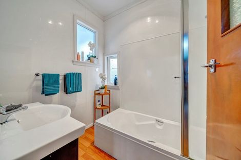 Photo of property in 4 Goodson Place, Hawera, 4610