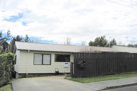 Photo of property in 32 Burtts Road, Durie Hill, Whanganui, 4500