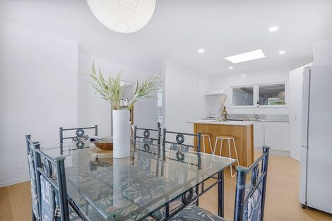 Photo of property in 13 Knightsbridge Place, Dinsdale, Hamilton, 3204