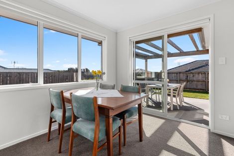 Photo of property in 124 Rowesdale Drive, Ohauiti, Tauranga, 3112