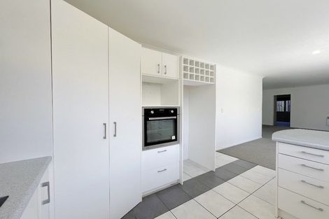 Photo of property in 29 Somerton Drive, Huntington, Hamilton, 3210