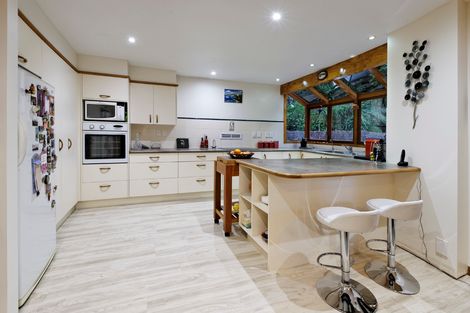 Photo of property in 16 Kauri Loop Road, Oratia, Auckland, 0604