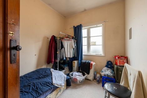 Photo of property in 218 College Street, West End, Palmerston North, 4412