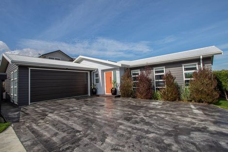 Photo of property in 21 The Dales, Dinsdale, Hamilton, 3204