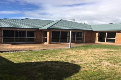 Photo of property in 5 Greenwich Place, Rototuna, Hamilton, 3210