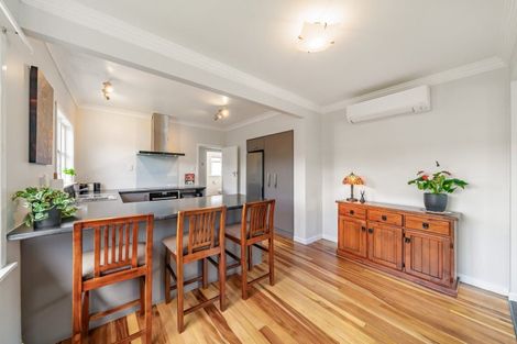 Photo of property in 342 Main Road, Tawa, Wellington, 5028