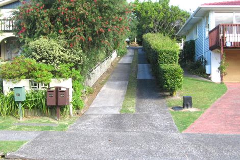 Photo of property in 23 Weatherly Road, Torbay, Auckland, 0630