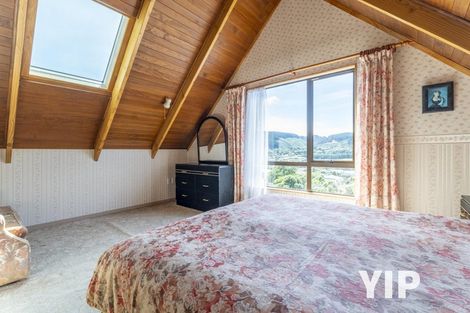 Photo of property in 9 Victory Crescent, Tawa, Wellington, 5028