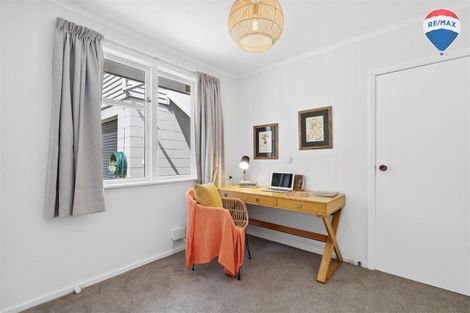 Photo of property in 21 Thomson Grove, Stokes Valley, Lower Hutt, 5019