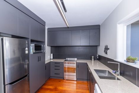 Photo of property in 52 Storey Avenue, Forest Lake, Hamilton, 3200