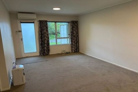 Photo of property in 2/49 Maungaraki Road, Korokoro, Lower Hutt, 5012